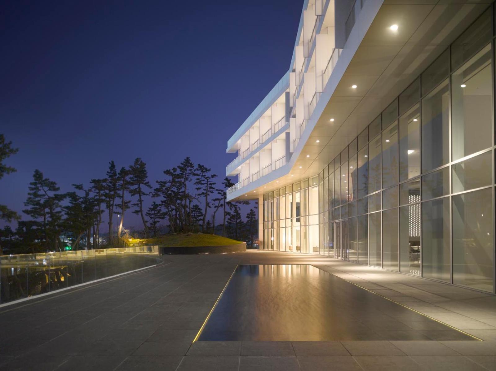 Seamarq Hotel 江陵市 エクステリア 写真