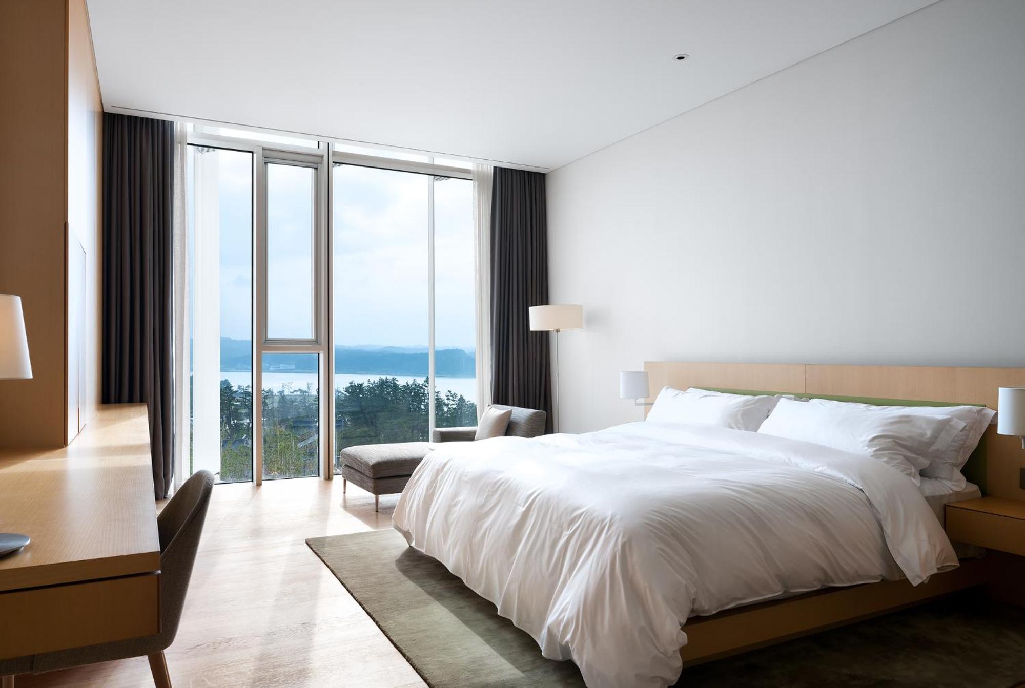 Seamarq Hotel 江陵市 エクステリア 写真
